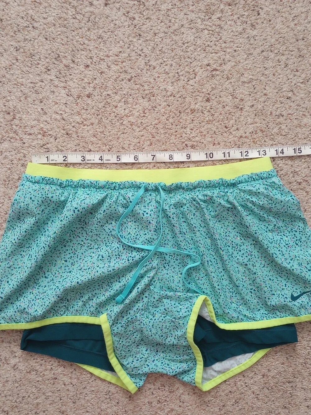 Nike Dri-Fit Athletic Shorts Medium Gym Workout Running Sporty Activewear Hiking